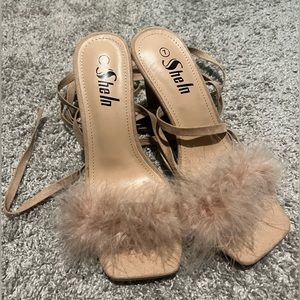 Nude fur strap lot heels